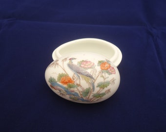 Wedgwood Kutani Crane Trinket Box, Wedgwood Shaped Egg Trinket Pot