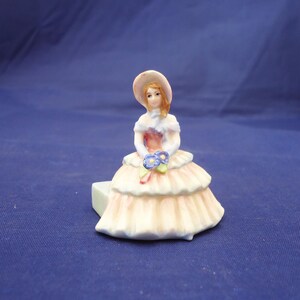 Royal Doulton Miniature Ladies Figurine, Royal Doulton Miniature "Day dream" Lady Figurine in Original Box