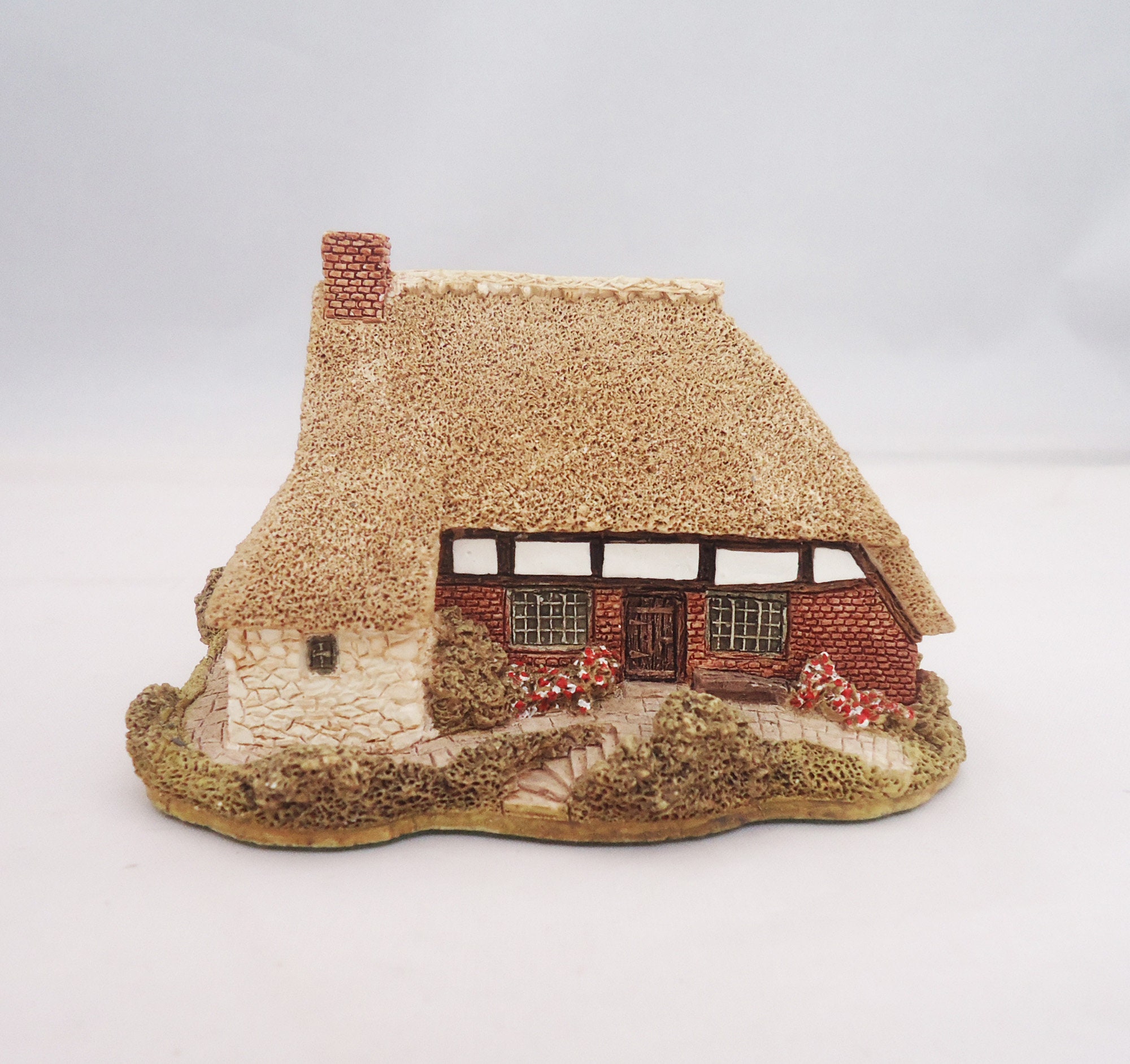 Lilliput Lane the RISING Sun Cottage Collectable - Etsy