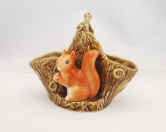 Sylvac Handled Posy Vase With Red Squirrel, Sylvac Posy Vase with Squirrel with Oak Tree Basket #4240