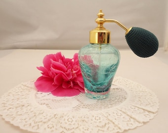 Aquablauwe parfumverstuiver van crackleglas, geurflesje van crackleglas