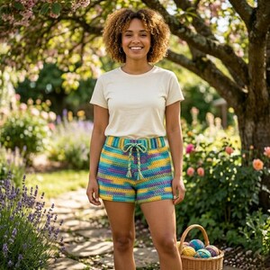 Mönster för virkade shorts med dragsko, Nybörjarvänligt, Shorts för kvinnor, Randiga virkade shorts, Virkning av restgarn, Loungeshorts, bild 3