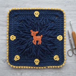 Gothic Deer Granny Square Crochet Pattern, Skull Appliqué and Flame Texture PDF, crochet wall hanging pattern, Fawn applique pattern.