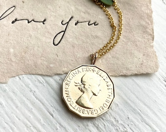 Queen Elizabeth 2nd Coin Pendant & Gold Chain - Unisex Coin Necklace