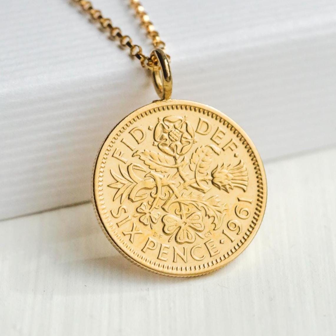 Elizabeth ii charm - Etsy 日本