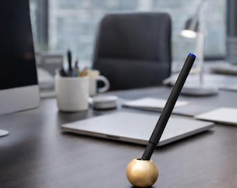 Portalápices de latón para escritorio – Estuche minimalista y resistente para bolígrafos, pequeño organizador de escritorio de lujo, regalo para el jefe (3 cm, 165 g)