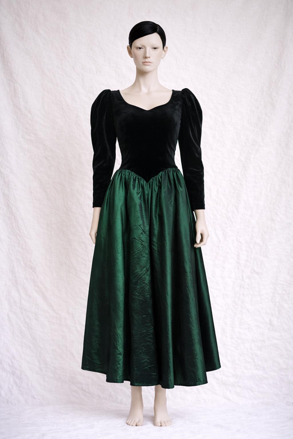 Jupe Midi Femme Laura Ashley – Noire, Taille 12, évasée – 100% Polyester – Occasion Parfait état