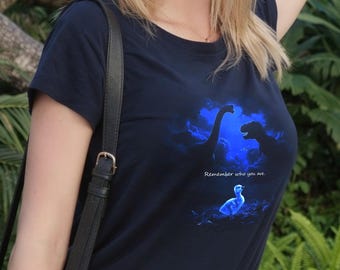 Lustiges Enten Dinosaurier T-Shirt, Remember Who You Are Spruch, Vintage Ente Dino Grafik Tee, Meme Shirt, Süßes Entenküken Oberteil
