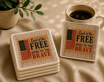 Posavasos personalizado "Tierra de la Libertad", decoración "Hogar de los Valientes", posavasos de cerámica patriótico de EE. UU., accesorio de mesa con la bandera estadounidense, regalo del 4 de julio.
