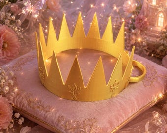 Corona de princesa hada impresa en 3D dorada: accesorio de fantasía inspirado en la época dorada.