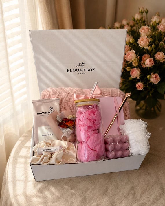 Self-Care Relaxation Gift Box, Birthday Surprise, Pink, Handwritten Affirmation Card