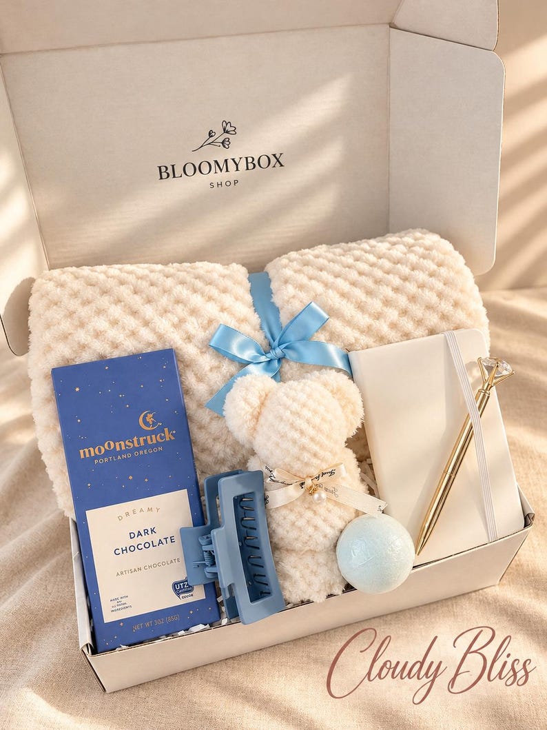 Caja de regalo rosa para relajarse, ideal para mujeres. Cesta de spa acogedora. Paquete de autocuidado para aliviar el estrés. Un regalo encantador y reconfortante. Cloudy Bliss