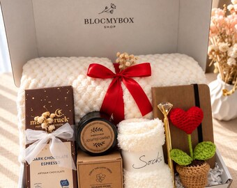 Cozy Gift Box for Her, Thinking of You Gift, Blanket and Chocolate Gift Set, Comfort Gift Basket, Gift for Women