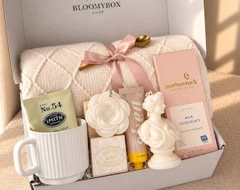 Birthday Gift Box for Her, Luxury Self Care Gift Set, Cozy Blanket, Chocolate & Candle, Gifts for Women, Best Friend Gift