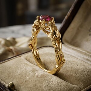 Ruby Ring with Frogs, 18k Gold Vermeil Sculpted Animal Jewelry, Red Gemstone Floral Band, Nature Inspired Promise Ring, Unique Gift