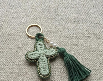Crochet Cross Keychain with Tassel Pattern | Beginner Religious Gift PDF