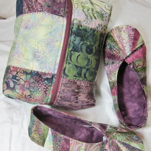 Snappy Slippers & Travel Case Pattern, make using 1 package of Bali Snaps or Charm Squares image 3