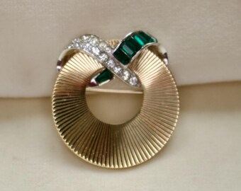 Vintage Brosche, von Marcel Boucher, amerikanischer Modeschmuck, Mid-Century, 50er Jahre, Art déco, goldfarben, Swarovski-Strass