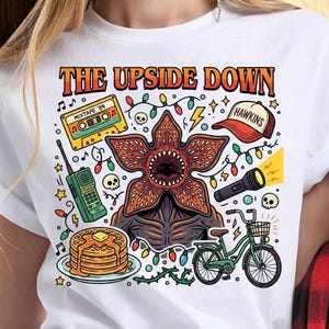 PNG „The Upside Down”, inspirowany nieznajomym z lat 80., grafika vintage z Hawkins, Halloween, upiorne drzewo estetyczne, natychmiastowe i cyfrowe pobieranie