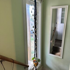 Black & Gold Vertebrae Macrame Plant Hanger