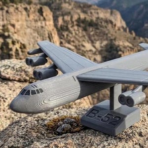 3D Printed B-52 Stratofortress Model Kit USAF Cold War Strategic Bomber 8 Engine Nuclear Capable Scale Display Aviation Gift Enthusiast