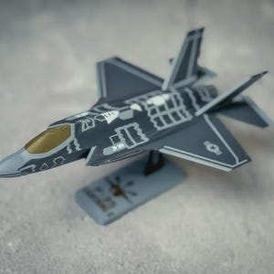 3D Printed F-35 Lightning II Model Kit USAF 5th Generation Stealth Multirole Fighter Scale Display Aviation Gift Enthusiast F35 Lightning 2
