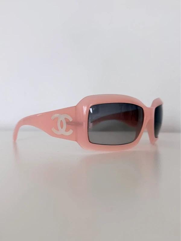 Pink chanel sunglasses - Etsy 日本