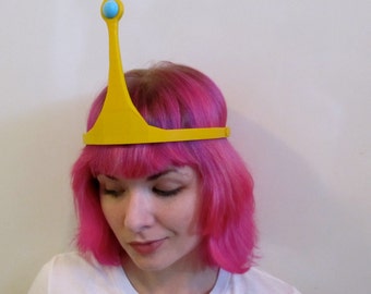 Arte de fan de la corona del disfraz inspirado en la Princesa Chicle de Hora de Aventuras