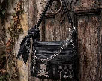 Gothic Skull Crossbody Bag - Grunge Shoulder Bag- Gothic chain Purse