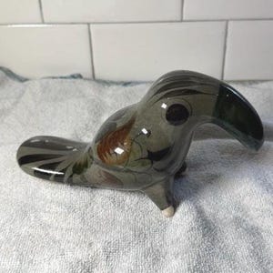 Vintage Mid-Century Modern Blue Mountain Pottery Style Toucan / Water Bird Figurine | Retro Green and Black Drip Glaze Ceramic Art Pottery