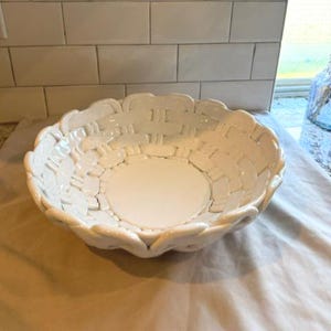 Italy Woven Bowl - Etsy Vintage Italian White Ceramic Pedestal Bowl 9\