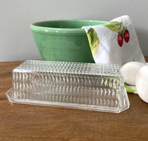 Vintage Butter Dish: Textured Diamond Pattern Plastic - Arrow Made in USA - Retro Kitchen