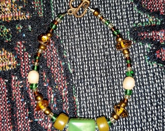 Pulsera bohemia marrón y verde