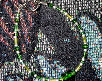 Pulsera de cristal verde viña