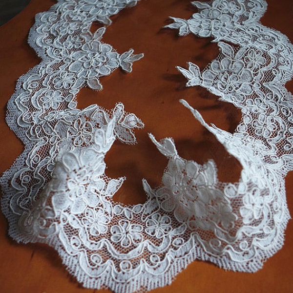 ivory Lace Trim, bridal lace, alencon lace, wedding trim lace, scalloped lace trim for bridal veil