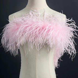 boa di piume di struzzo rosa chiaro per abito e alta moda