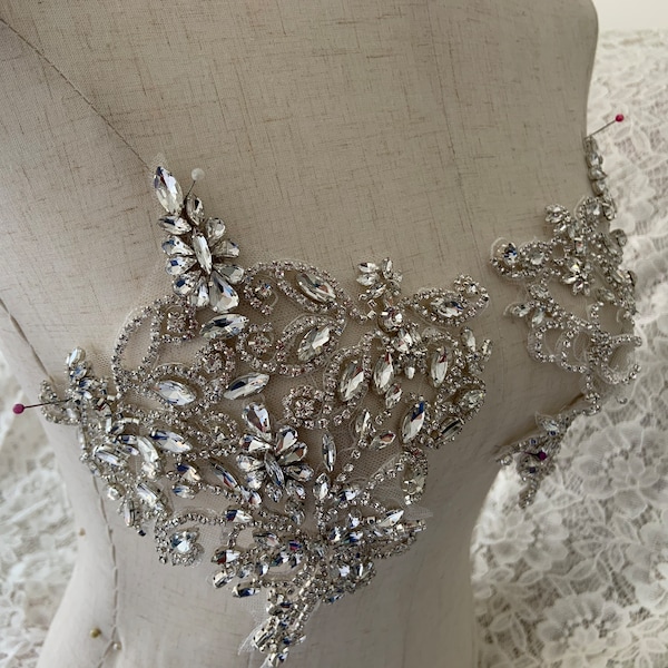 applique de perle lourde, applique de corsage de strass de luxe, applique de corsage en cristal, applique de strass de haute couture pour la mode