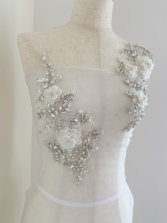 Un par de apliques de pedrería con flores 3D para vestido de - Etsy España Un par de apliques de pedrería con flores 3D para vestido de - Etsy España