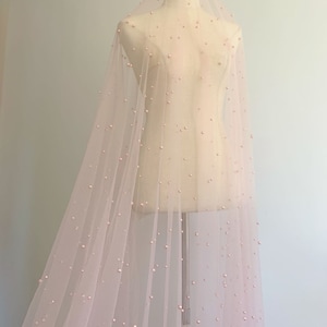 tessuto tulle rosa chiaro con perle, tessuto in tulle perla perla per veli, abiti, prop, sfondo fotografico, in vendita