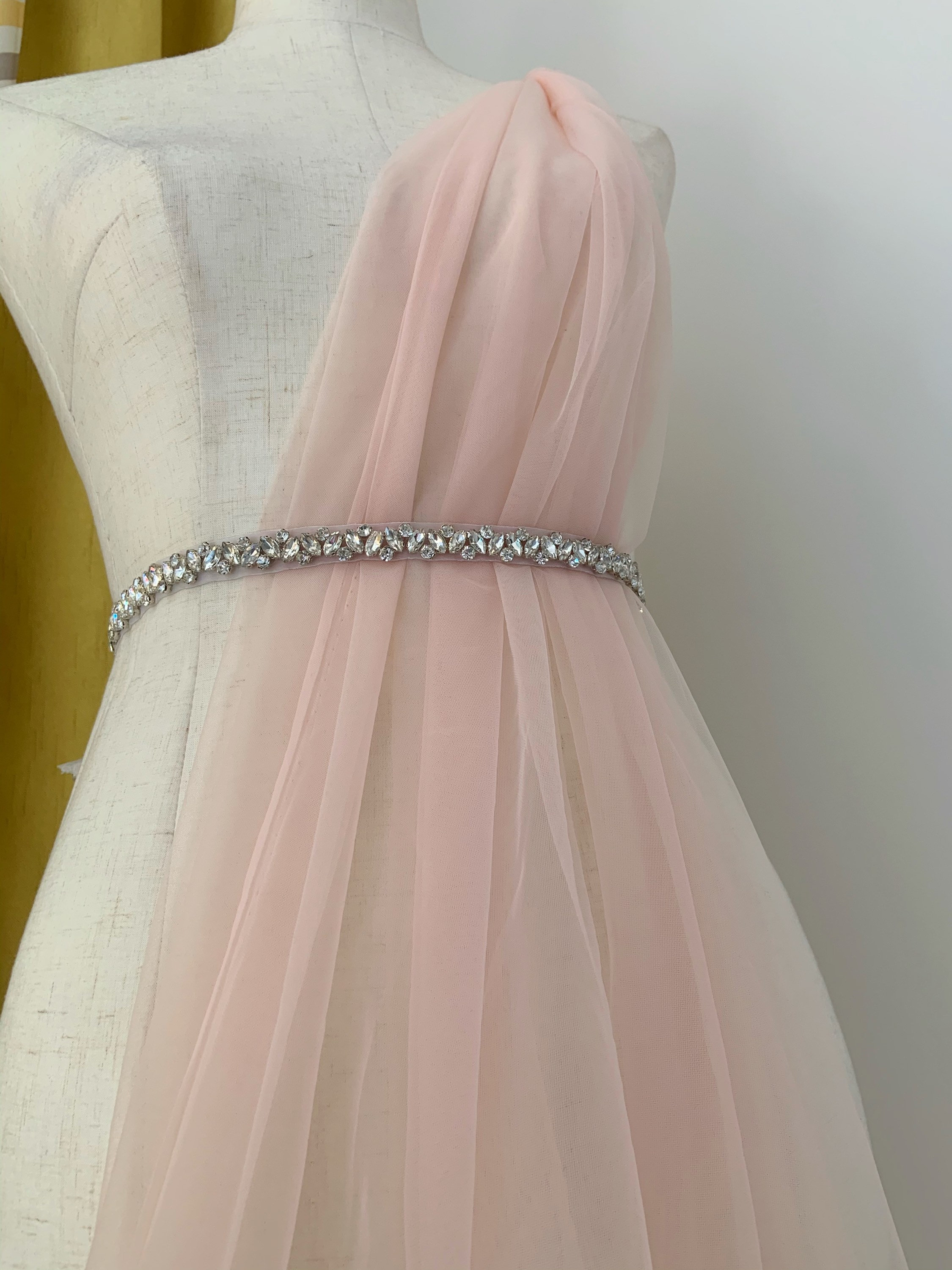 BLUELEA ブルレア Hem tulle docking pullove Bluelea Hem tulle docking pullove 黒 新品