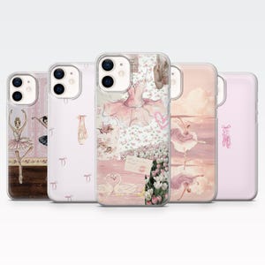 Puede incluir: Cinco fundas para teléfono con diseños temáticos de ballet. Las fundas presentan ilustraciones de bailarinas, zapatillas de ballet y estampados florales en tonos rosas y blancos. Las fundas están diseñadas para un teléfono inteligente.