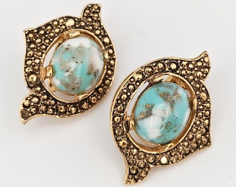 Vintage Sarah Coventry Remembrance Hubbell Style Clip Earrings