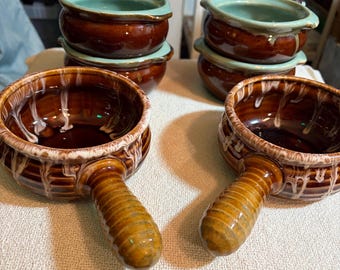 Vintage Franse uiensoepkommen uit het midden van de eeuw - Kavel van 6 Beauceware & Country Fare