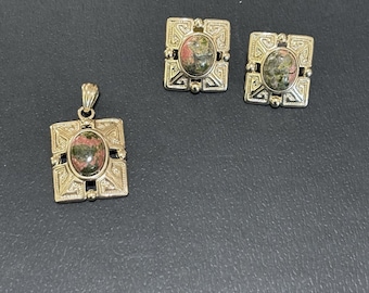 Vintage ROMAN merk gouden hanger ketting en bijpassende oorbellen in goudkleur