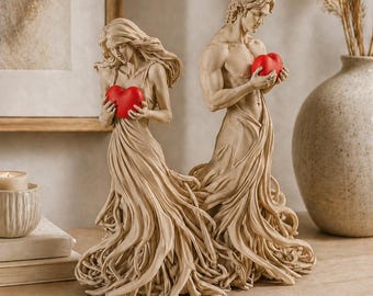 Lovers Statue with Hearts | Romantic Couple Sculpture | Couple Gift | Anniversary Gift | Valentine Decor | Unique Home Decor