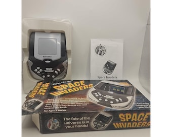 Vintage Excalibur SPACE INVADERS Electronic Portable Handheld 402-1 Clean