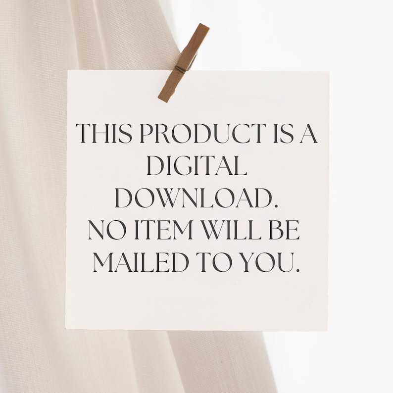 Może przedstawiać: Biała prostokątna karta jest trzymana przez drewnianą klamerkę. Karta ma czarny tekst, kt&oacute;ry brzmi: "THIS PRODUCT IS A DIGITAL DOWNLOAD. NO ITEM WILL BE MAILED TO YOU."