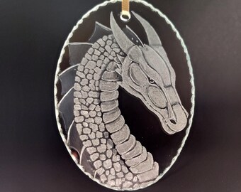 Décoration de Noël dragon gravée à la main : attrape-soleil en verre