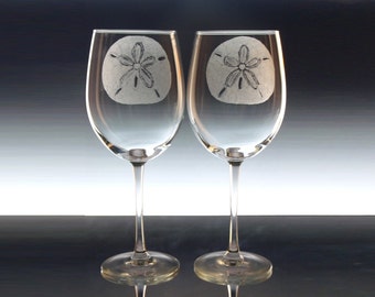 Sand Dollar Wedding wine glasses  personalized wedding gift toasting glasses