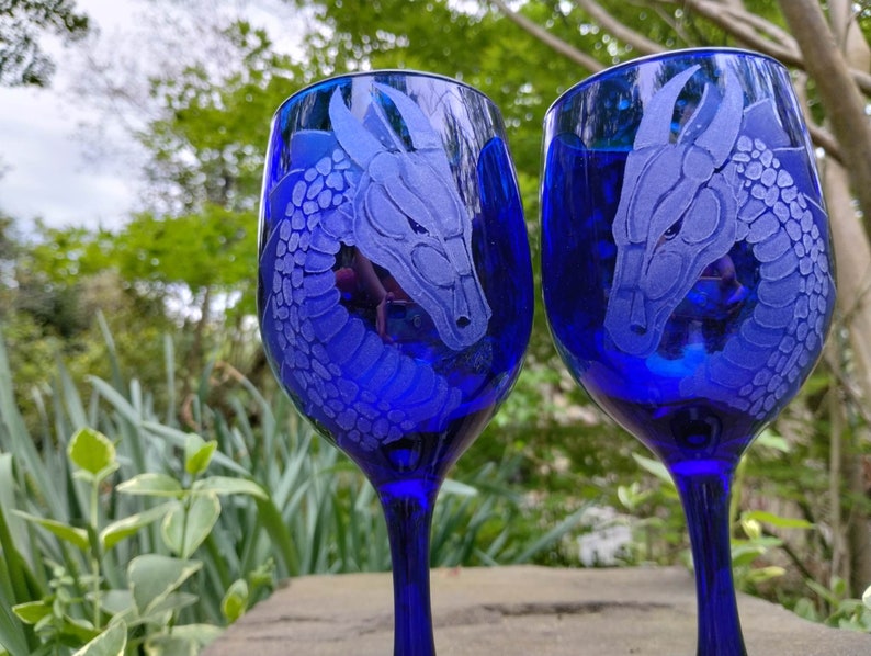 dragons wine glasses handmade cobalt blue dragon engraved custom wine glass engraved wine glass wine glasses goblets royal blue clear image 6